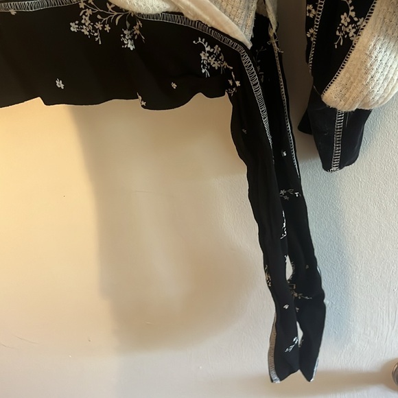 Free people boho side tie v neck - Picture 4 of 4